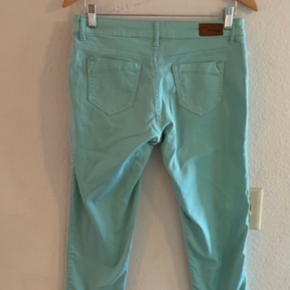 Women's Express Skinny Pants - Picture 3 of 3